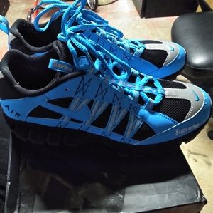 Nike Air Humara 17 supreme